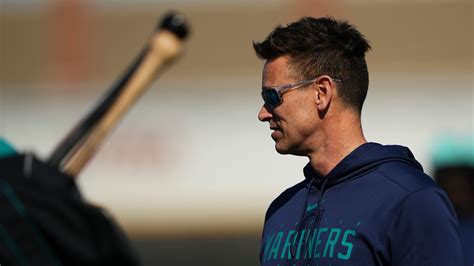 Cinco exjugadores dirigen operaciones de béisbol en MLB y varios más ...