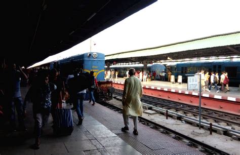 Sealdah Station 的图像结果