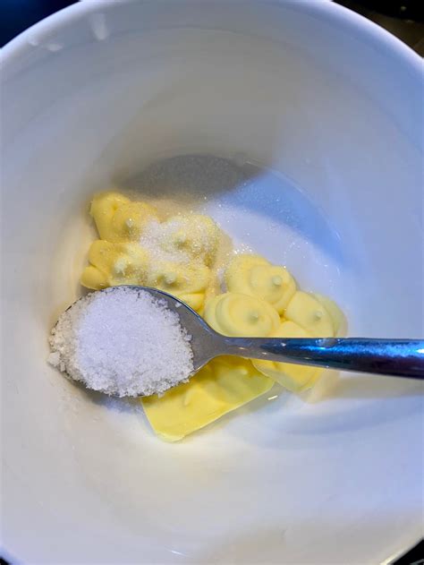黄油馄饨皮葱油饼怎么做_黄油馄饨皮葱油饼的做法_豆果美食