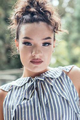 Comment contacter Madeline Paige Patterson?