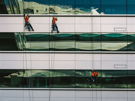 How to Wash Windows like a Pro: Top Tips for Cleaning Home Windows - Dirt Busters House Cleaning ...