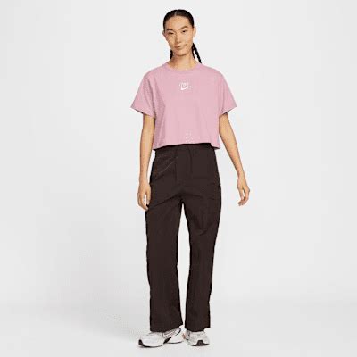 Nike Sportswear Women's Short-Sleeve Cropped T-Shirt. Nike IN