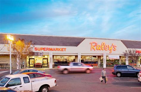 Lakewood Shopping Center - JG Management