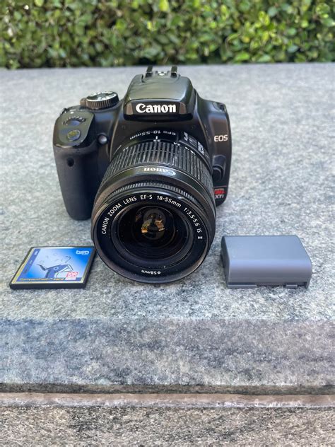 Canon EOS Rebel Xti 10.1MP Digital SLR Camera, EF-S 18-55mm F.3.5-5.6 ...