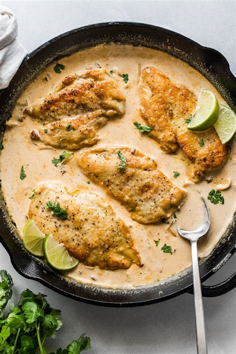 Pollo Con Crema De Chipotle