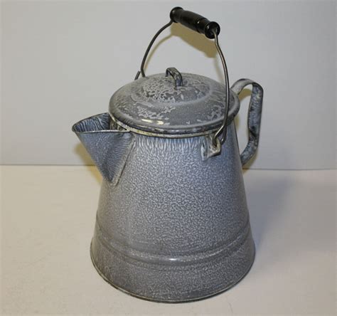 Bargain John's Antiques | Antique Large Gray Graniteware Cowboy Coffee ...