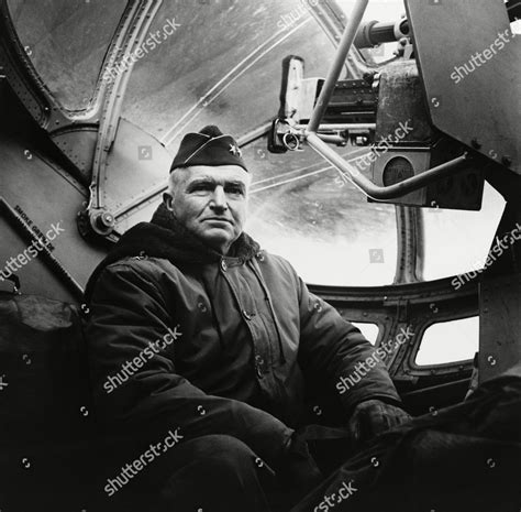 Maj Gen Simon Bolivar Buckner Cockpit Foto de stock de contenido ...