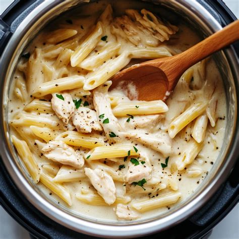 Easy Instant Pot Chicken Alfredo Pasta for Busy Nights ...