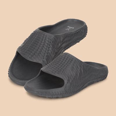 Men Sliders – YOHO LIFESTYLE