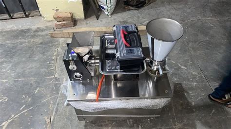 Dumpling Making Machine - Semi Automatic Dumpling Making Machine ...