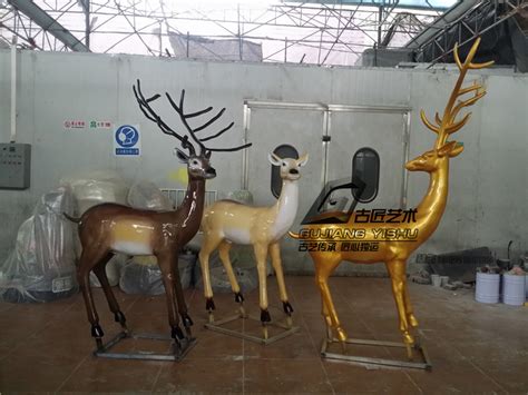 不锈钢色鹿雕塑玻璃钢动物仿金属银效果小区绿地装饰小品 现货供-阿里巴巴