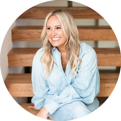 Jennie Allen Headshot