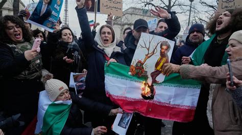 Iran unrest: About 2,000, including security personnel, killed; Tehran ...