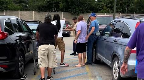 How former Marine helped confront Walmart stabbing suspect