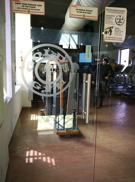 Golds Gym, Palam Vihar, Sector 23, Gurgaon | FitArrow.in