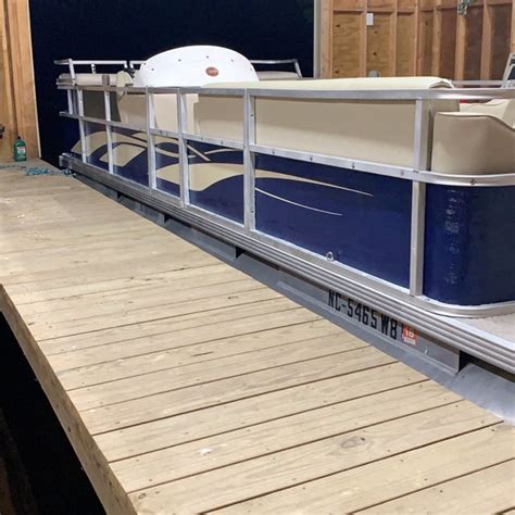 Pontoon Graphics 的图像结果