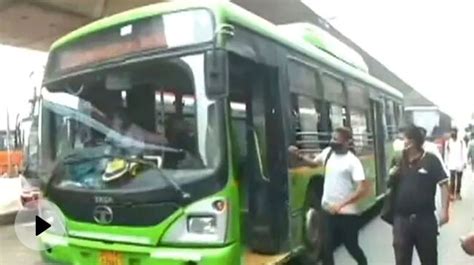Delhi: LG Approves CBI Probe Into CNG Bus Purchase Case, War Of Words ...