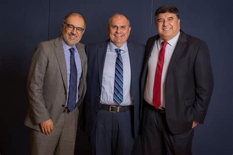 Modern Business Suit 的图像结果