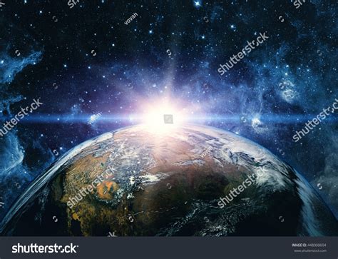 Earth Object Cosmos 的图像结果