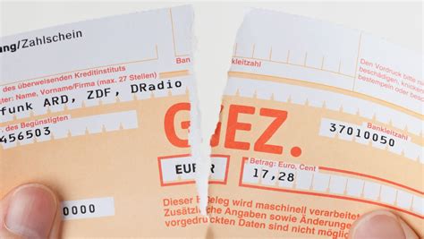 Anne moore nudes texted Izzy and she sent me to a familiar