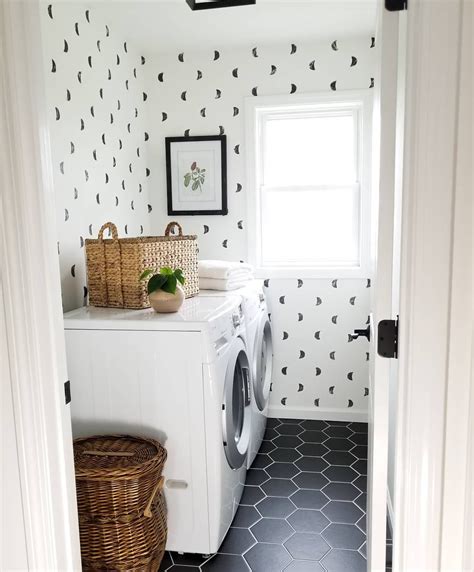 Small Laundry Room Organization 的图像结果