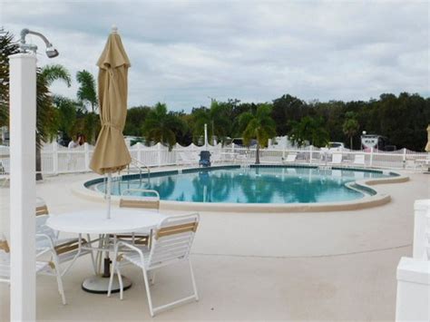 FIESTA GROVE RV RESORT (Palmetto) - Campground Reviews & Photos ...