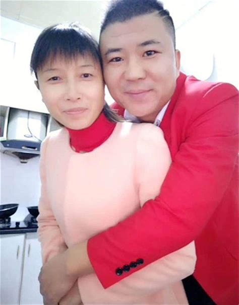 26岁中国富二代娶43岁韩国女星为妻，亲密合照被指像母子