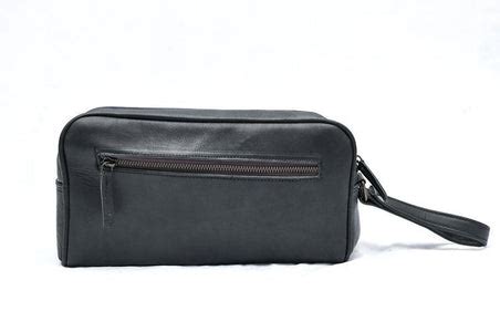 Black Leather Toiletry Accessory Bag | Mens Leather Dopp Kit | MaheTri