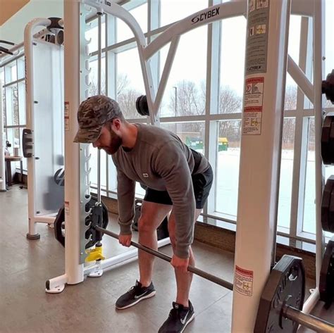 Smith Machine Romanian Deadlift Benefits, Form, & How To Video