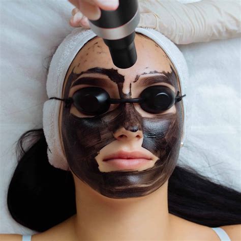 Carbon Facial Benefits for Skin Glowing, Clear & Rejuvenated Look