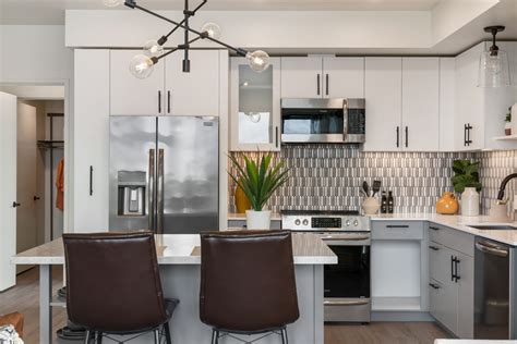 Apartments for Rent in Bellevue, WA | Bellevue 10 | Home