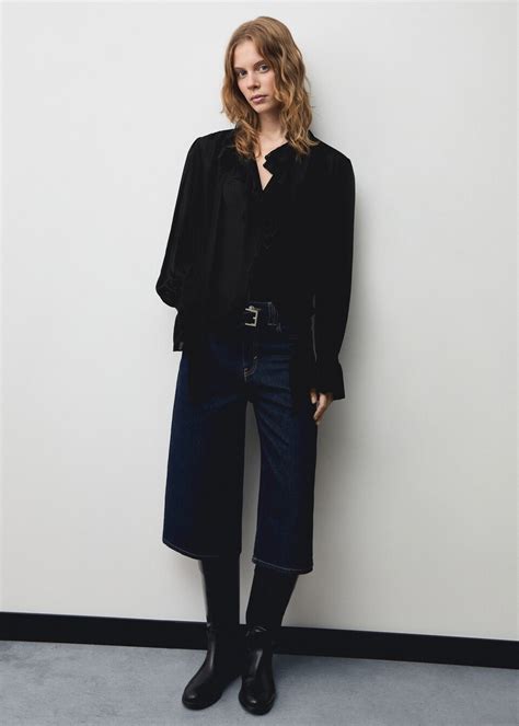 Turtleneck ruffled blouse - Women | MANGO USA