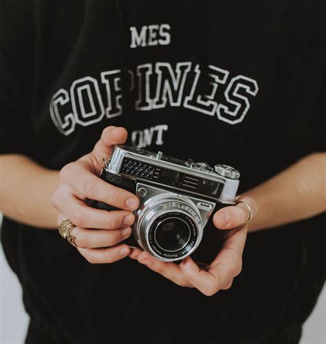 Download wallpaper 4000x4221 camera, lens, hands, fingers, photographer ...