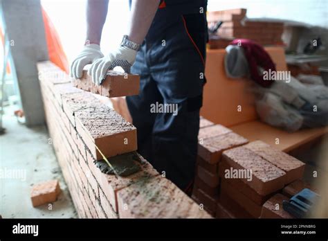 Bricklayer 的图像结果