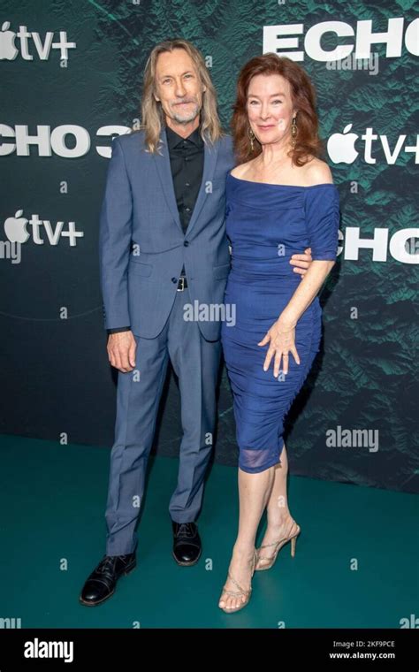 Valerie Mahaffey Swim 的图像结果