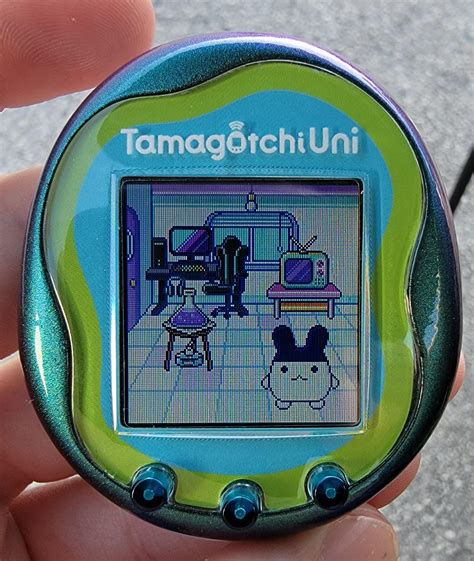 Got my second Uni adult! Mimitchi! She has the orderly personality 😊 : r/tamagotchi