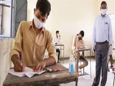 Candidates can apply for the post of Section Officer and other posts in ...