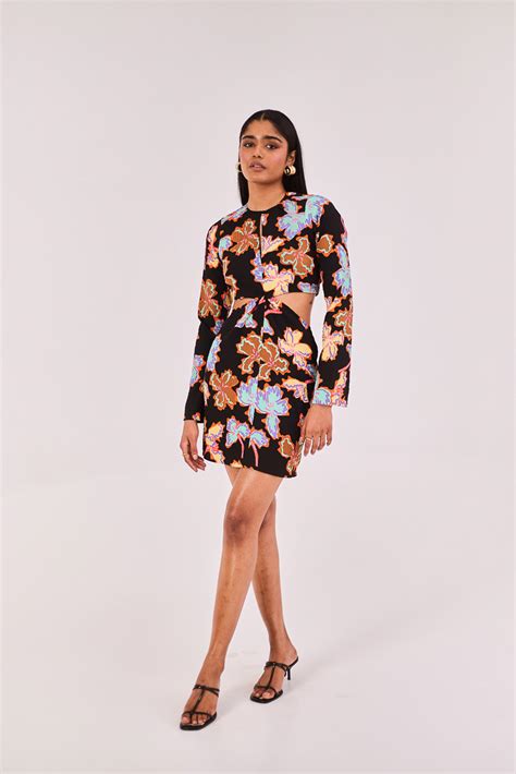 Buy Western Women's Dresses Online | Urban Suburban