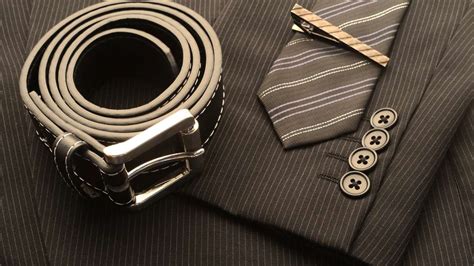 Business Suit Back Accessories 的图像结果