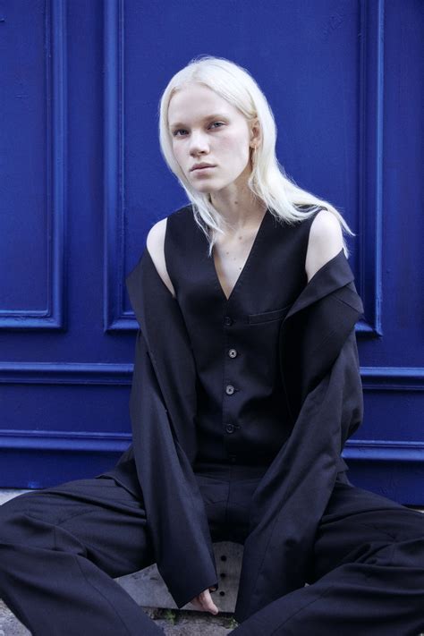Julia Logunova | Respect Model Management