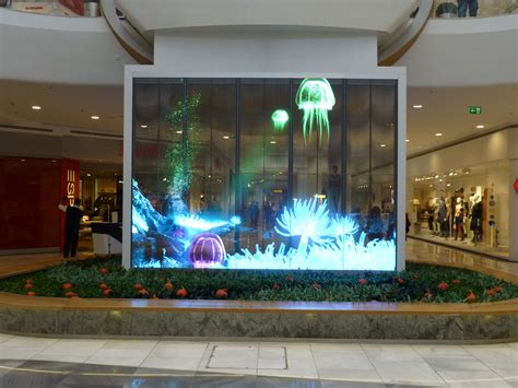 Transparent Screen Mall 的图像结果