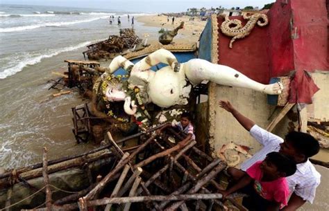 After Ganpati Visarjan, Here's How Locals Cleaned Up Mumbai's Beaches ...