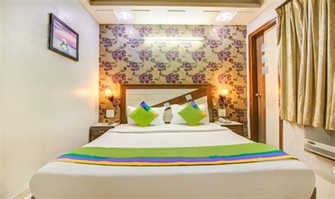 Hotel Rockwell Plaza