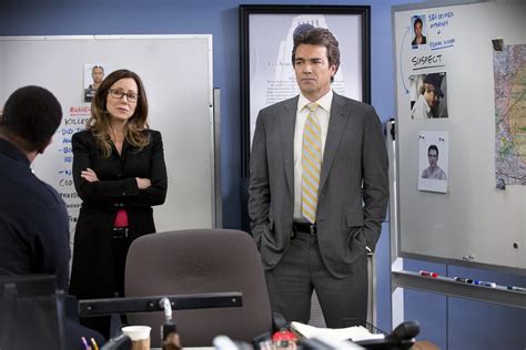 Major Crimes Season 3 Episode 7 Recap: Two Options - TV Fanatic
