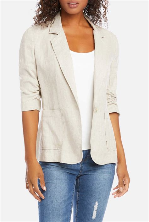 What’s the Best Linen Blazer for Travel? 13 Cute and Airy Picks