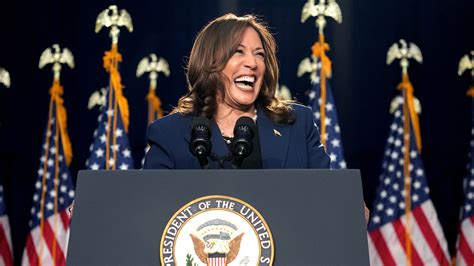 Kamala Harris Gets a Surprise Comic-Con Appearance With a Video Message ...