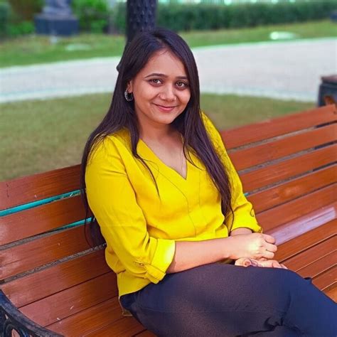 Divya - English teacher in Greater Noida - ₹340/h