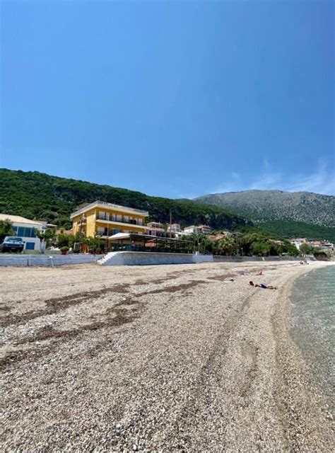 Riviera Hotel - Порос, Кефалония