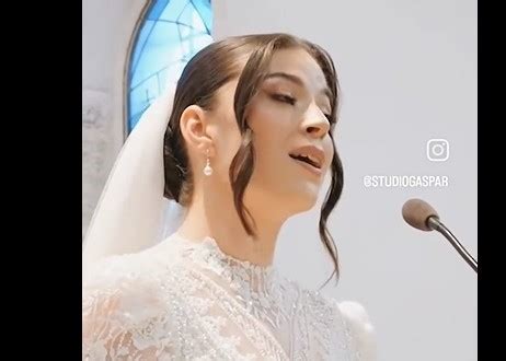 (VIDEO) Mladenka Ivana zapjevala na oltaru, a cijela crkva briznula u ...