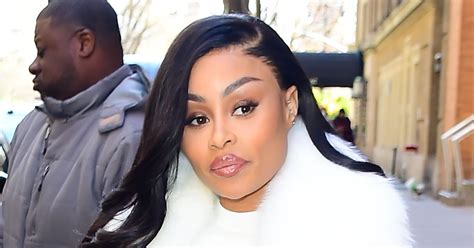 Blac Chyna AKA Angela White new look : reborn or rebranding?